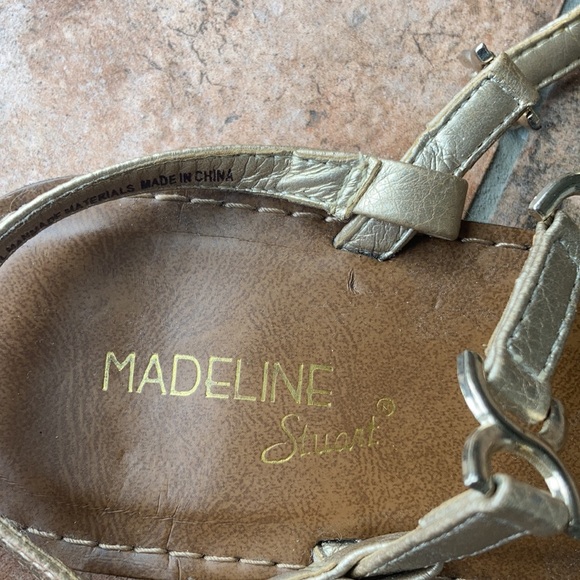 Madeline Stuart Audry thong sandals - Picture 3 of 8